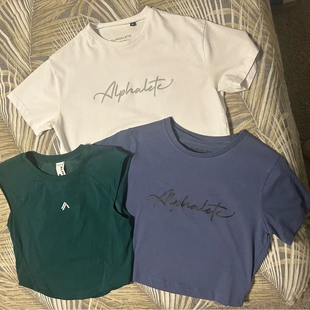 Alphalete White (XS), Green (S) and Blue(S) Crop Shirt Bundle. Lightly worn. - Picture 6 of 7